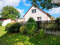 K prodeji, rodinný dům s garážemi, chlévy, stodolou, sýpkou a uzavřeným dvorem v obci Psárov, č.p. 5 - 3