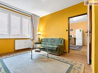 Prodej slunného bytu 1+1 v Rybářích v Karlových Varech  - 3