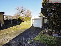 RD se sklepem, garáží, studnou a zahradou - 18