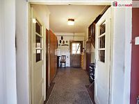 RD se sklepem, garáží, studnou a zahradou - 21