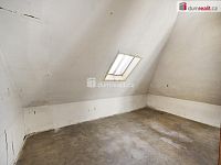 RD se sklepem, garáží, studnou a zahradou - 27