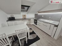 Pronájem bytu 2+1 v Hoštce