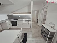 Pronájem bytu 2+1 v Hoštce - 9