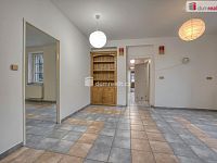 Pronájem bytu 3+kk (100m2) se zahrádkou (248m2) v Neratovicích - 18