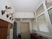 Krásný udržovaný byt 2+1 ve druhém patře cihlové vily v Mariánských Lázních  - 16