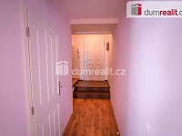 pronájem bytu podkrovní 1+1 53 m2 v centru Kolína - 10