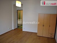 Prodej bytu 1+kk, 27m² ul. Kolbenova, původní cihlový dům po rekonstrukci - 2