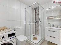 Byt 1+kk s výhledem na Prahu u metra Střížkov - 3