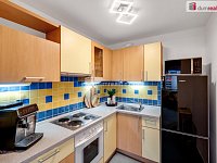 Byt 1+kk s výhledem na Prahu u metra Střížkov - 5