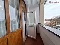 pronájem 3+1 s pracovnou 102 m² P10 Strašnice Dětská nezařízen 2x balkon - 5