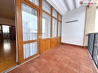 pronájem 3+1 s pracovnou 102 m² P10 Strašnice Dětská nezařízen 2x balkon - 6
