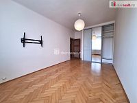 pronájem 3+1 s pracovnou 102 m² P10 Strašnice Dětská nezařízen 2x balkon - 9