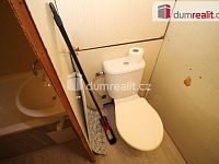 Slunný byt 1+1 ve druhém patře panelového domu s výtahem - 7