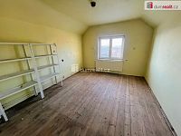 Prodej rodinného domu 3+1 s garáží v obci Vážany u Uherského Hradiště  - 6