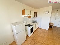 Pronájem bytu 2+kk 43 m2 P5 Smíchov zařízený po rekonstrukci cihla - 2