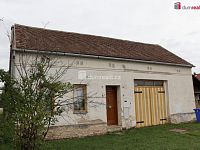 Rodinný dům se dvorem a zahradou Jevišovka