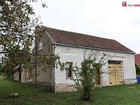 Rodinný dům se dvorem a zahradou Jevišovka - 16