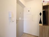 Pronájem bytu 2+kk s balkonem v Nové Roli - 7