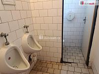 Menší zavedená restaurace se zahrádkou, Praha 8-Libeň (u metra) - 11