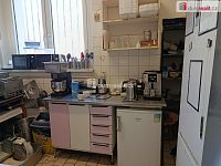 Menší zavedená restaurace se zahrádkou, Praha 8-Libeň (u metra) - 16