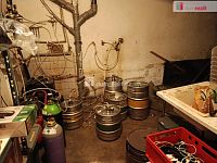 Menší zavedená restaurace se zahrádkou, Praha 8-Libeň (u metra) - 19