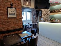 Menší zavedená restaurace se zahrádkou, Praha 8-Libeň (u metra) - 2