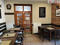 Menší zavedená restaurace se zahrádkou, Praha 8-Libeň (u metra) - 7