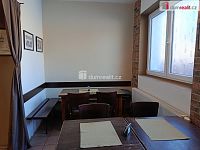 Menší zavedená restaurace se zahrádkou, Praha 8-Libeň (u metra) - 9