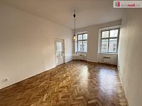 Pronájem bytu 2+kk 40 m2 P5 Smíchov nezařízený po rekonstrukci cihla  - 5