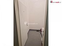 Skep, 3 m2, vysoké stropy, OV, novostavba 2009, Praha 3 - Žižkov