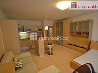 Pronájem 1kk 36m2 P9 Prosek Trmická novostavba zařízeno