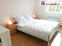 Pronájem 2+kk 47 m2 P5 Smíchov zařízený po rekonstrukci cihla - 4