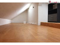 Světlý byt 2+kk, 43 m2 + 13 m2 půda, 3.patro, OV, cihla, Praha 10 - Strašnice (metro A) - 11