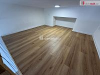 Pronájem bytu 1+kk 35 m2 P5 Smíchov po rekonstrukci loft cihla - 8