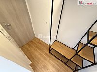 Pronájem bytu 1+kk 35 m2 P5 Smíchov po rekonstrukci loft cihla - 9