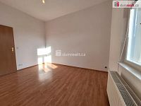 pronájem 2kk 61m2 P7 Holešovice Kamenická částečně zařízen - 24