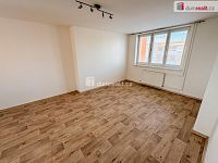 Pronájem prostorného bytu 4+1 s terasou v centru Kolína - 2