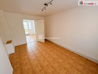 Pronájem prostorného bytu 4+1 s terasou v centru Kolína - 7