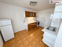 Pronájem prostorného bytu 4+1 s terasou v centru Kolína - 8