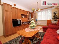 Prostorný byt 3+1/L/S v prvním patře panelového domu s výtahem - 2