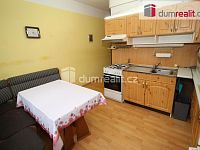 Prostorný byt 3+1/L/S v prvním patře panelového domu s výtahem - 5