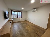 Byt 2+1, 53m2, centrum Mikulova - 8