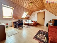 Prodej rodinného domu ve Vřesovicích - 10