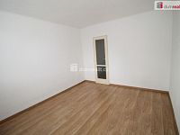 Pěkný udržovaný byt 2+1 v prvním patře cihlového domu v Habartově - 14