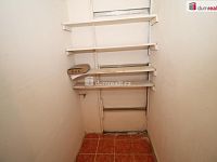 Pěkný udržovaný byt 2+1 v prvním patře cihlového domu v Habartově - 19