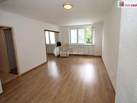 Pěkný udržovaný byt 2+1 v prvním patře cihlového domu v Habartově - 5