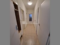 Pronájem 2kk 49,3m2 terasa 11,4m2 P9 Hostavice garážové stání částečně zařízeno - 14