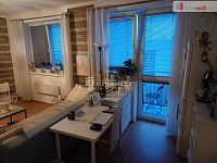 Pronájem 2kk 60m2 Jesenice V roháči I. balkon garáž sklep - 3