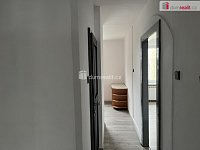 Prodej byt 3+1, 67m2, Frenštát pod Radhoštěm - Chodba do kuchyně