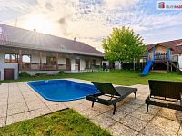 Prodej stylového apartmánového domu Mateřidouška v Chlumu u Třeboně – bazén, sauna, 27 lůžek, výborná obsazenost - 2